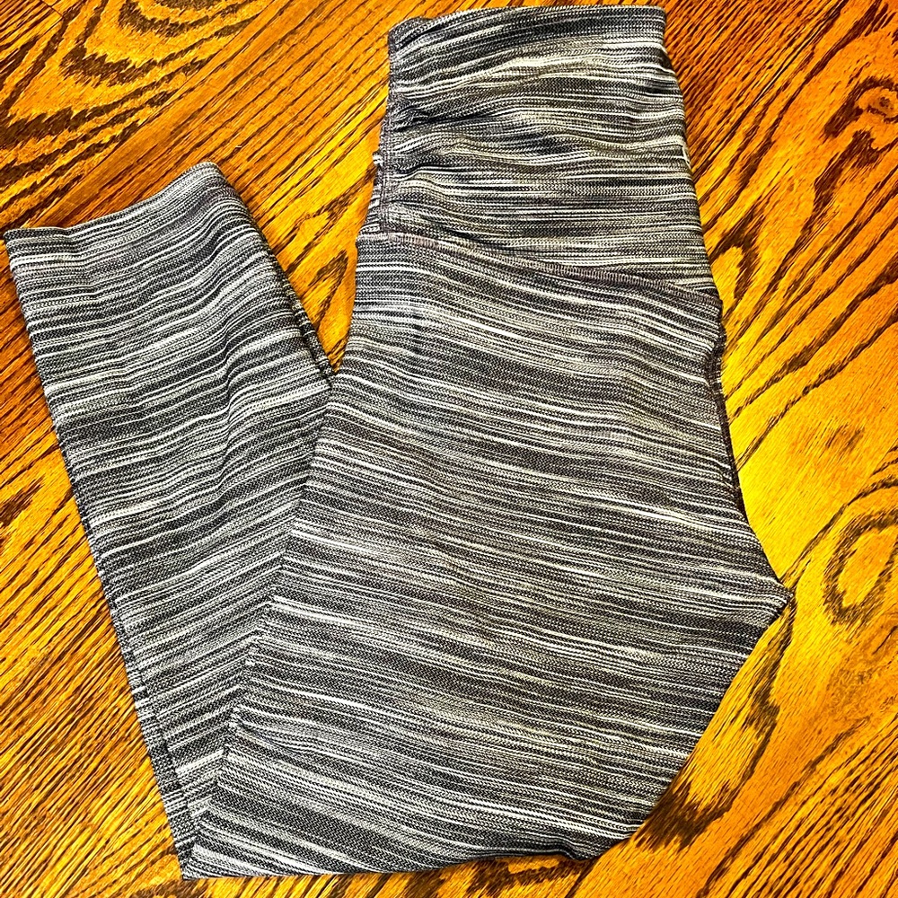 Align Crop Twist Waist Leggings